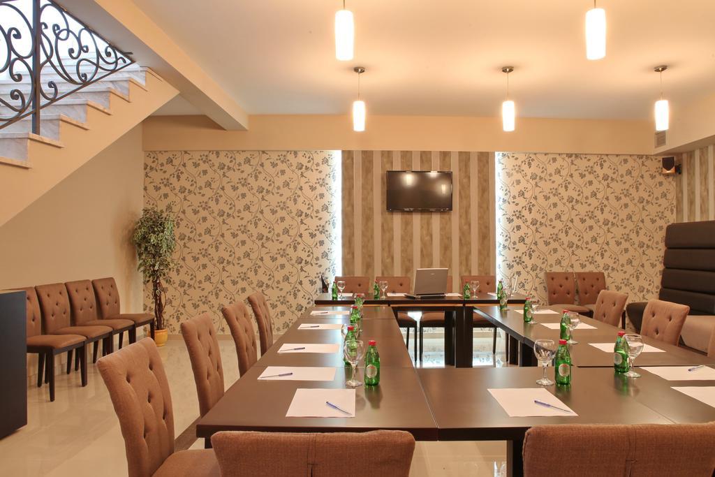 Garni Hotel Tema Nova Čačak Exteriér fotografie